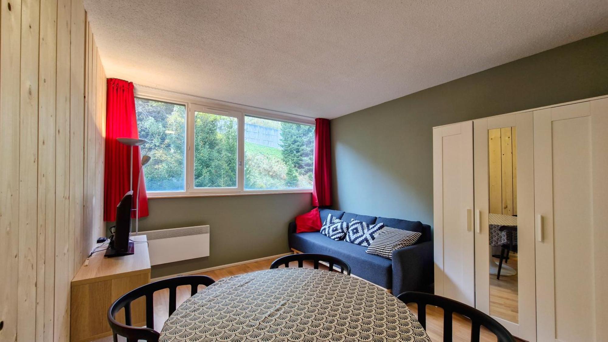 Foret Apartment *